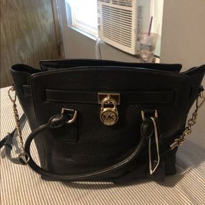 Michael Kors Bag (AUTHENTIC)